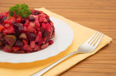 Sebze salatası ve pancar hazır.