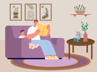 Baba ve oğul kanepede otururken kitap okuyorlar. Oturma odasında samimi bir sahne. Evin içi, tablolar, mobilyalar, ev çiçekleri, yerde halı. Vektör illüstrasyonu