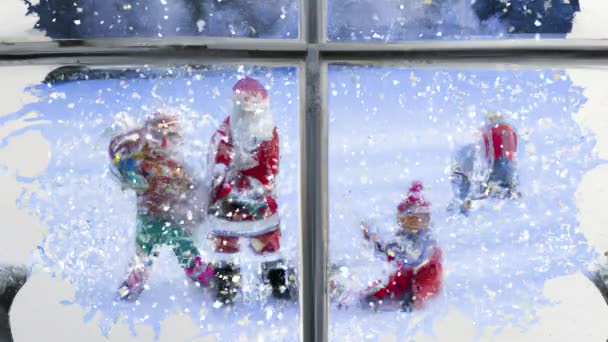 Vista Através Uma Janela Inverno Santa Crianças Brincando Neve — Vídeo de Stock