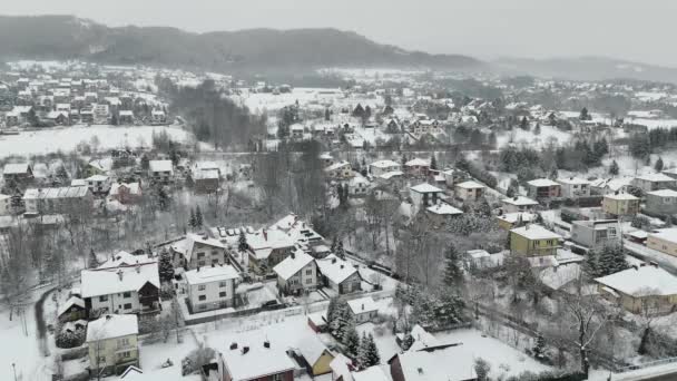 Limanowa Polen Flygfoto Buidlings Och Träd Täckta Snö Vinterstadskoncept Högkvalitativ — Stockvideo