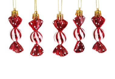 Beyaz arka planda Noel şekerleri