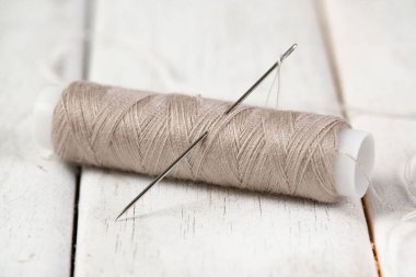 dikiş iğne ve iplik