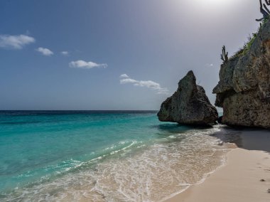 beautiful view of the sea with rocks
