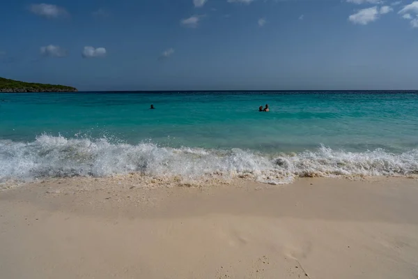 Pessoas Relaxando Uma Praia Curaçao Caribe — Fotografia de Stock