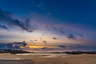 Anglesey adasında gün doğumu