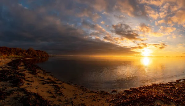 Sonnenaufgang Auf Der Insel Anglesey — Stockfoto