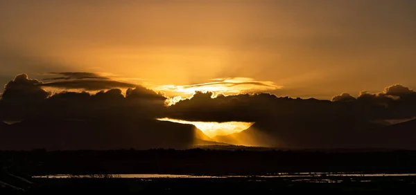 Nascer Sol Sobre Montanhas Snowdonia Anglesey — Fotografia de Stock