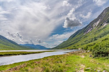 İskoçya İskoçya 'daki Glencoe' nun etrafını geziyor.