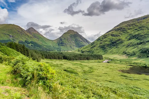 スコットランド高地のグレンコー周辺の景色 ロイヤリティフリーのストック写真