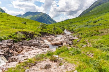 İskoçya İskoçya 'daki Glencoe' nun etrafını geziyor.
