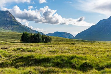 İskoçya İskoçya 'daki Glencoe' nun etrafını geziyor.