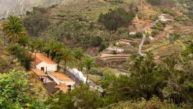 La Gomera Adası 'nın, Caneries' in etrafını geziyor.