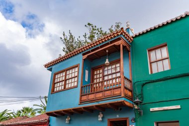 Kanarya Adaları ve Cape Verde 'nin etrafını gezer