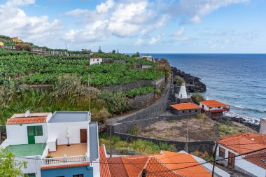 Kanarya Adaları ve Cape Verde 'nin etrafını gezer