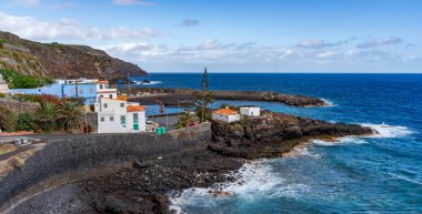 Kanarya Adaları ve Cape Verde 'nin etrafını gezer