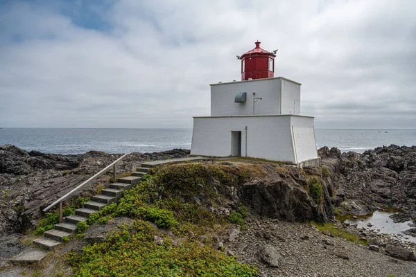 Φάρος Amphitrite Point Στο Νησί Βανκούβερ — Φωτογραφία Αρχείου