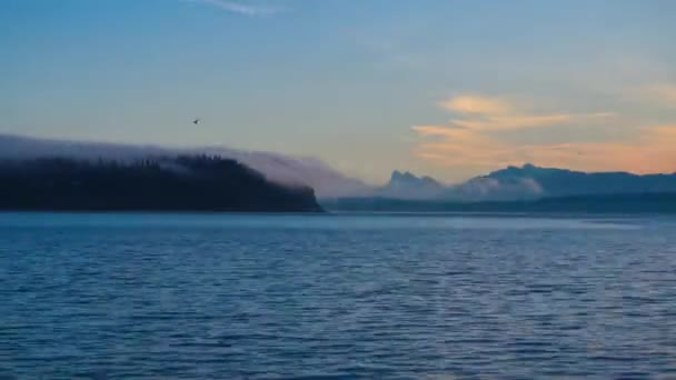 Nubes Que Deslizan Sobre Isla Del Sombrero Mañana — Vídeo de stock