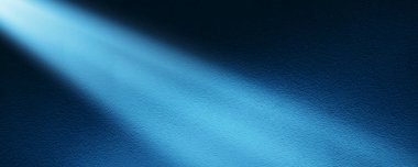 Koyu mavi arka planda mavi ışık huzmeleri. Soyut mavi ışık arkaplanı. Sancak başlığı tasarımı