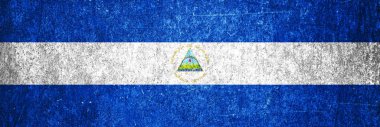 Metal bir yüzeyde Nikaragua bayrağı. Pis grunge bayrağı Nikaragua bayrağı.  