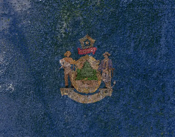 Maine Eyalet Bayrağı. Paslı metal yüzeyinde Kirli Maine bayrağı. Paslı metal dokusu 