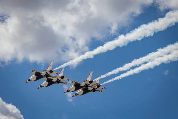 Air Force Thunderbirds Treden 2023 Thunder Lightning Arizona Airshow Davis — Stockfoto