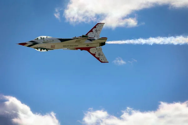Πολεμική Αεροπορία Των Ηπα Thunder Birds Εκτελεί Στο 2023 Thunder — Φωτογραφία Αρχείου