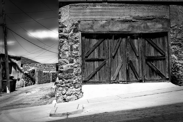 Drewniane Drzwi Garażowe Rejonie Sunset Heiight Paso Teksas — Zdjęcie stockowe