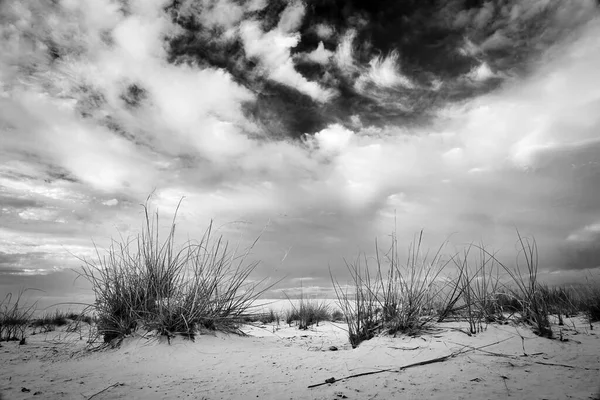 Nubi Desertiche Tramonto Una Duna Sabbia Nel Parco Nazionale White — Foto Stock