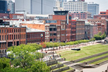 1. Cadde 'nin kuzeyindeki Front Street Depoları. Nashville, Tennessee' deki Ulusal Tarihi Yerler Kaydı..