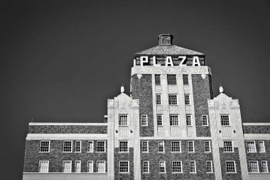 Güneşli bir yaz günü El Paso, Teksas 'taki Plaza Otel' de..