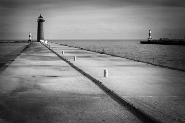 Michigan Gölü üzerindeki kuzey iskele ışığı Kenosha, Wisconsin.