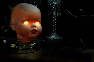 Chesapeake, Virginia 'daki bir dükkanda oyuncak bir kafa lambası..