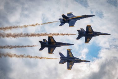 ABD Deniz Kuvvetleri Mavi Melekleri Virginia Beach, Virginia 'daki 2024 NAS Oceana Airshow' da sahne alacaklar..