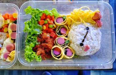 ÇOCUKLARIN VE ÇOCUKLARIN BİR ÇOCUKLARININ ÇOCUKLARININ ÇOCUKLARININ Fotografı