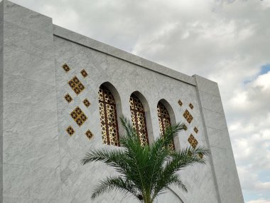 Şeyh Zayed Solo Camii: Muhteşem ve bilgilendirici Dini Turizm Merkezi Olmak