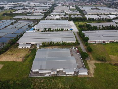 Endonezya devleti tarafından yönetilen bir sanayi bölgesinin hava manzarasının ihtişamı