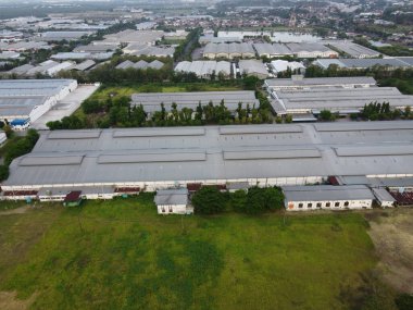 Endonezya devleti tarafından yönetilen bir sanayi bölgesinin hava manzarasının ihtişamı