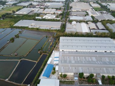 Endonezya devleti tarafından yönetilen bir sanayi bölgesinin hava manzarasının ihtişamı