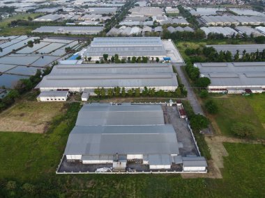 Endonezya devleti tarafından yönetilen bir sanayi bölgesinin hava manzarasının ihtişamı