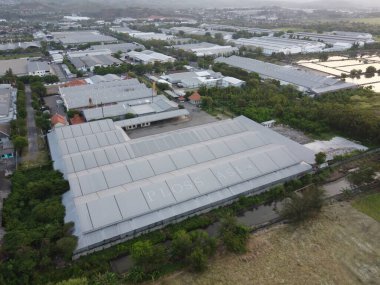 Endonezya devleti tarafından yönetilen bir sanayi bölgesinin hava manzarasının ihtişamı