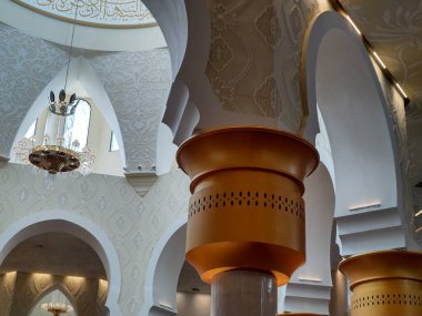 Şeyh Zayed Solo Camii: Muhteşem ve bilgilendirici Dini Turizm Merkezi Olmak