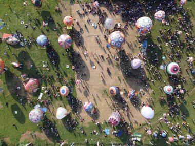 Pekalongan sıcak hava balonu festivali, Trkiye 'deki CAPPADOCIA festivalini taklit eden kültürel bir etkinliktir.