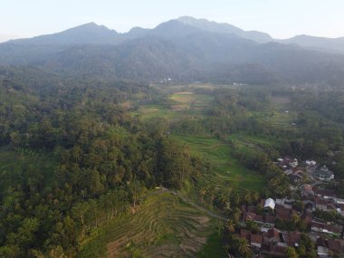  UNGARAN, İNDONEZYA 'DA YAZIZ VE LÜTÜN GÖREVLERİNİN GÖZEL GÖZLÜĞÜ