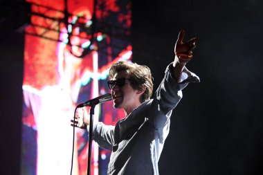 Rio de Janeiro, Brezilya, 4 Kasım 2022 Indie rock grubu Artic Monkeys 'den Alex Turner, Rio de Janeiro' daki Jeunesse Arena 'da verdiği konserde.