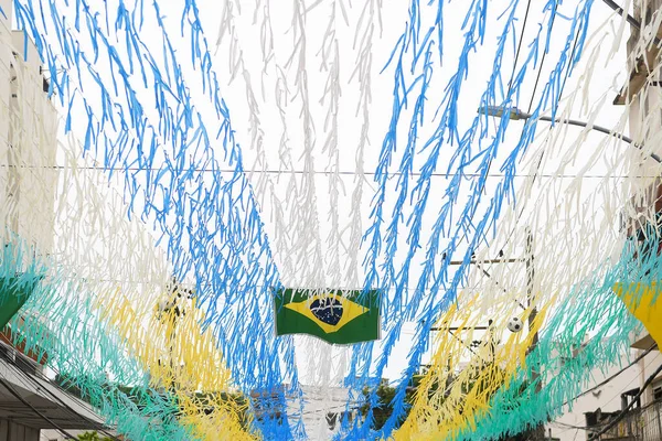 2022年11月23日 巴西里约热内卢 佩雷拉 努内斯 Rua Pereira Nunes 当地居民为2022年卡塔尔世界杯作画和装饰 — 图库照片