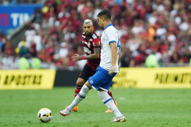 Rio de Janeiro, Brezilya, 12 Kasım 2022. Futbol oyuncuları, Brezilya Şampiyonası için Maracan Stadyumu 'nda oynanan Flamengo x Ava maçı sırasında topa itiraz ettiler..