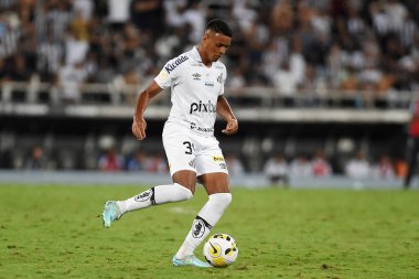 Rio de Janeiro, Brezilya, 10 Kasım 2022. Santos futbolcusu, Engenho Stadyumu 'ndaki Brezilya şampiyonası için Botafogo-Santos maçında..
