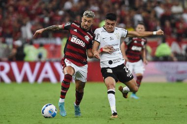 Rio de Janeiro, Brezilya, 9 Ağustos 2022. Futbolcu De Arrascaeta do Flamengo, Flamengo x Corinthians maçı sırasında, Libertadpores Kupası için, Maracan Stadyumu 'nda.