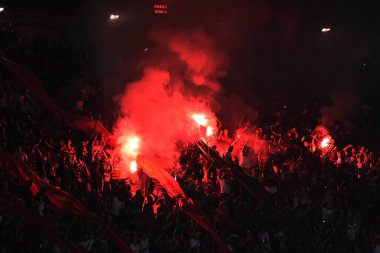 Rio de Janeiro, Brezilya, 9 Ağustos 2022. Flamengo 'nun futbol takımının taraftarları, Flamengo x Corinthians maçında, Copa Libertadpores için, Maracan Stadyumu' nda.