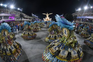 Rio de Janeiro, Brezilya, 23 Nisan 2022. Rio de Janeiro karnavalı sırasında, Samba okulu Beija Flor de Nilopolis 'in geçit töreni.